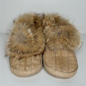 Genuine Cayman Indoor Slippers - Luxurious Comfort for Cozy Moments